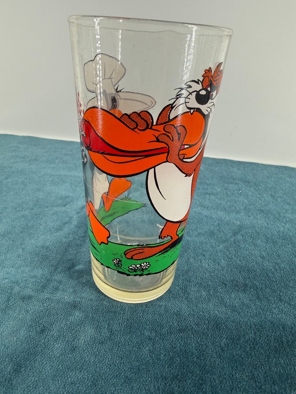 Pepsi Collector Series Warner Bros Looney Tunes Character Glass 1976 Daffy Taz
